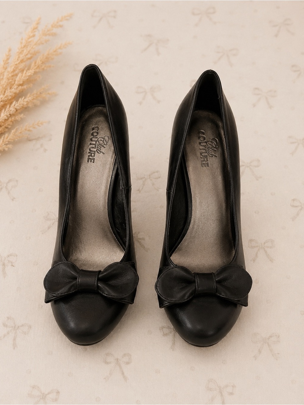 Vintage Late 90s/Y2K Club Couture Black Bow Heels Pumps Size 9 High Heel 5 Inch